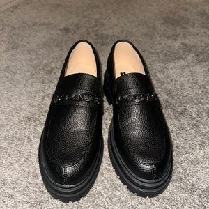 Women’s black loafer platform shoes